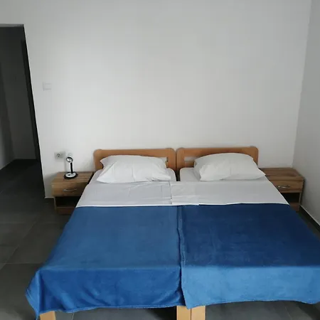 Kabalin 3 Apartment